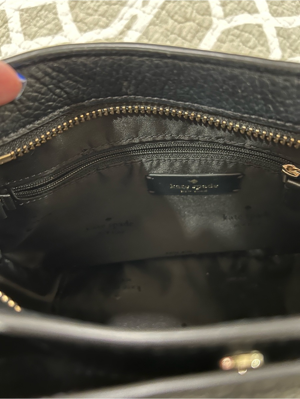 kate spade Black Pebbled Leather Hobo Shoulder Bag with Gold Logo - Picture 6 of 11